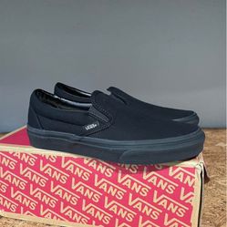 Woman’s VANS size 7