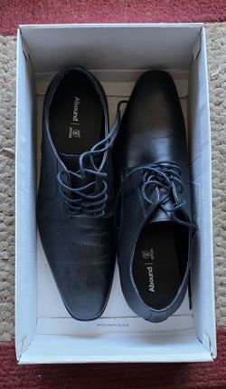 New Abound man's shoes size 10 .