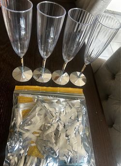 New Years Banner w/ Champagne Cups
