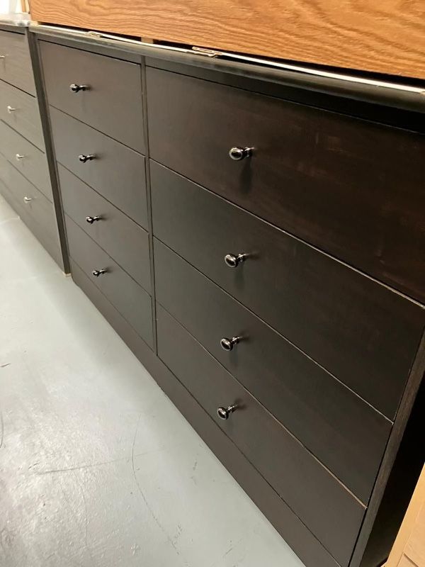 Eight Drawers Dresser 