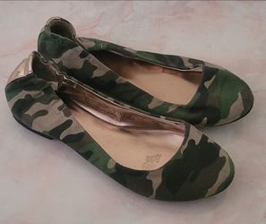 Mossimo flats shoes