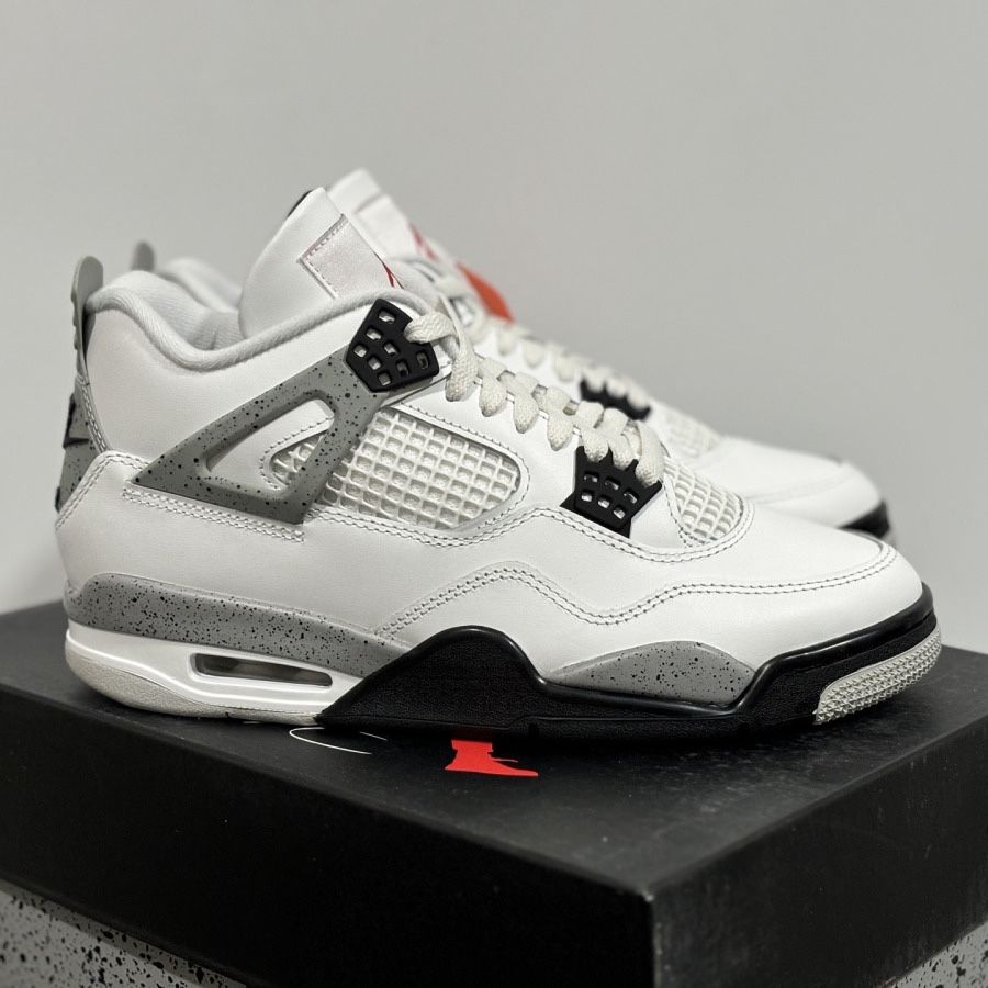 Air Jordan 4s WHITE Cement