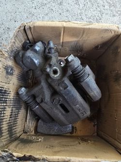 Used left hand Brake Calipers for 88-94 Nissan 240sx part