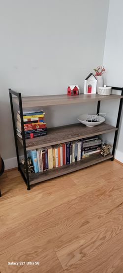 3 Shelf Book Case 