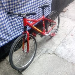 Cannondale F500 CAD2 Bike