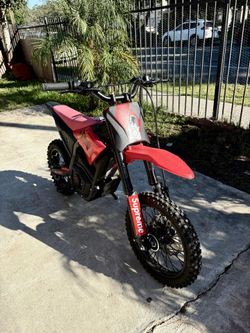 STRIKE E-MOTO BIKE