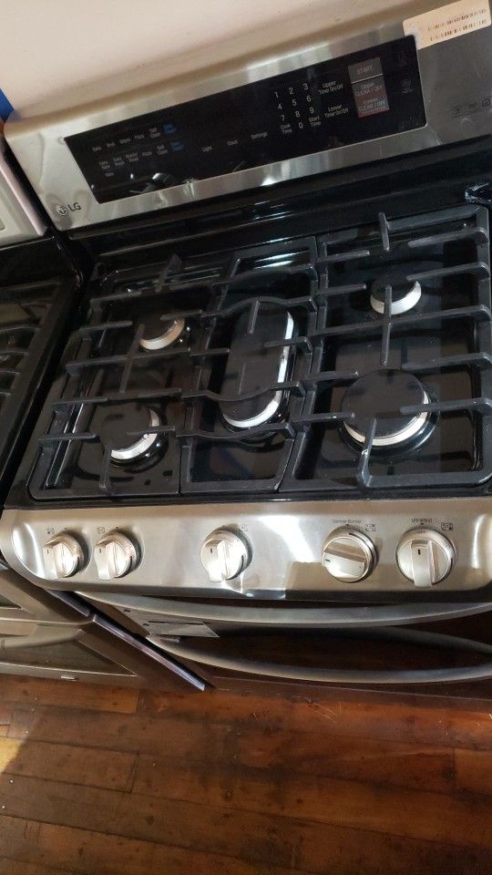 Lg Rengen 30"w Gas Stove Doble Oven Scratch And Dent Open Box Stilling Still $7000