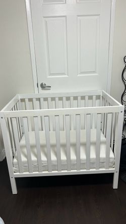 Crib and mattress
