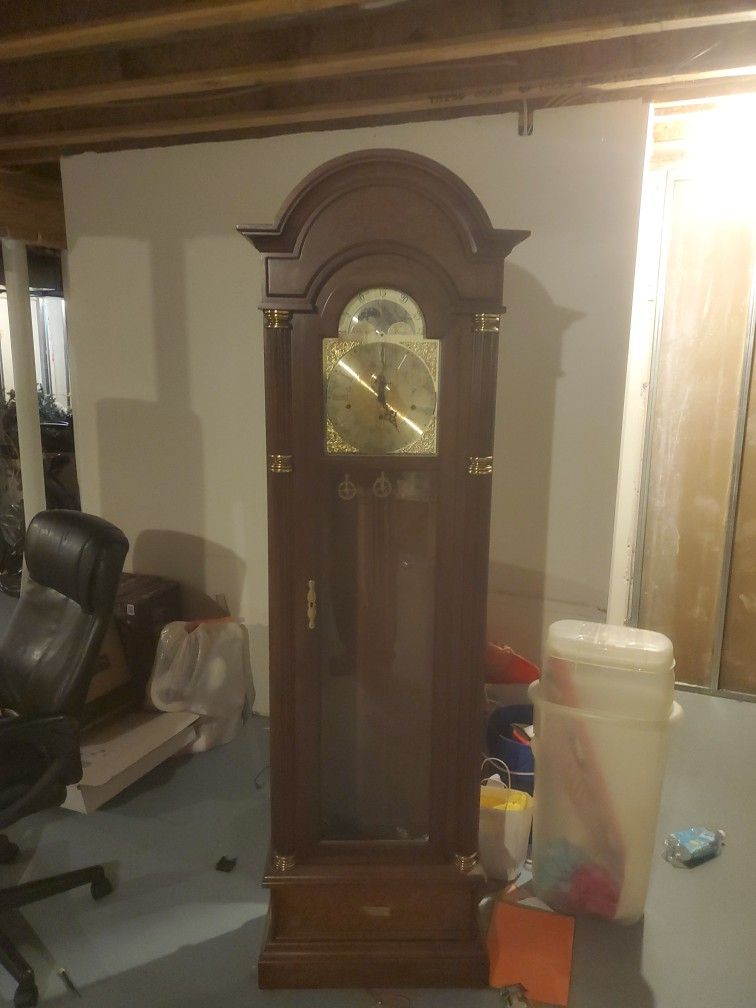 1983 Grandfather Clock