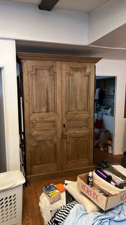 Armoire