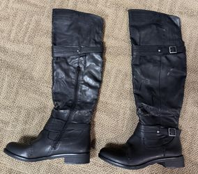 AR AMILA Black Knee-High Boots, size 10M.