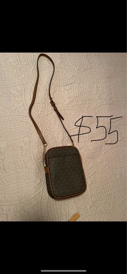 Excellent condition, real brands, shoulder and cross body woman purse