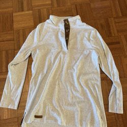 Marleylilly Size Large 1/4 Button Pullover 