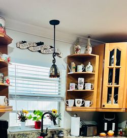 Ceiling lamps
