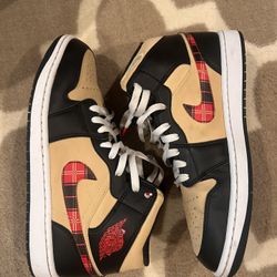 Jordan 1 Mid Tartan Swoosh