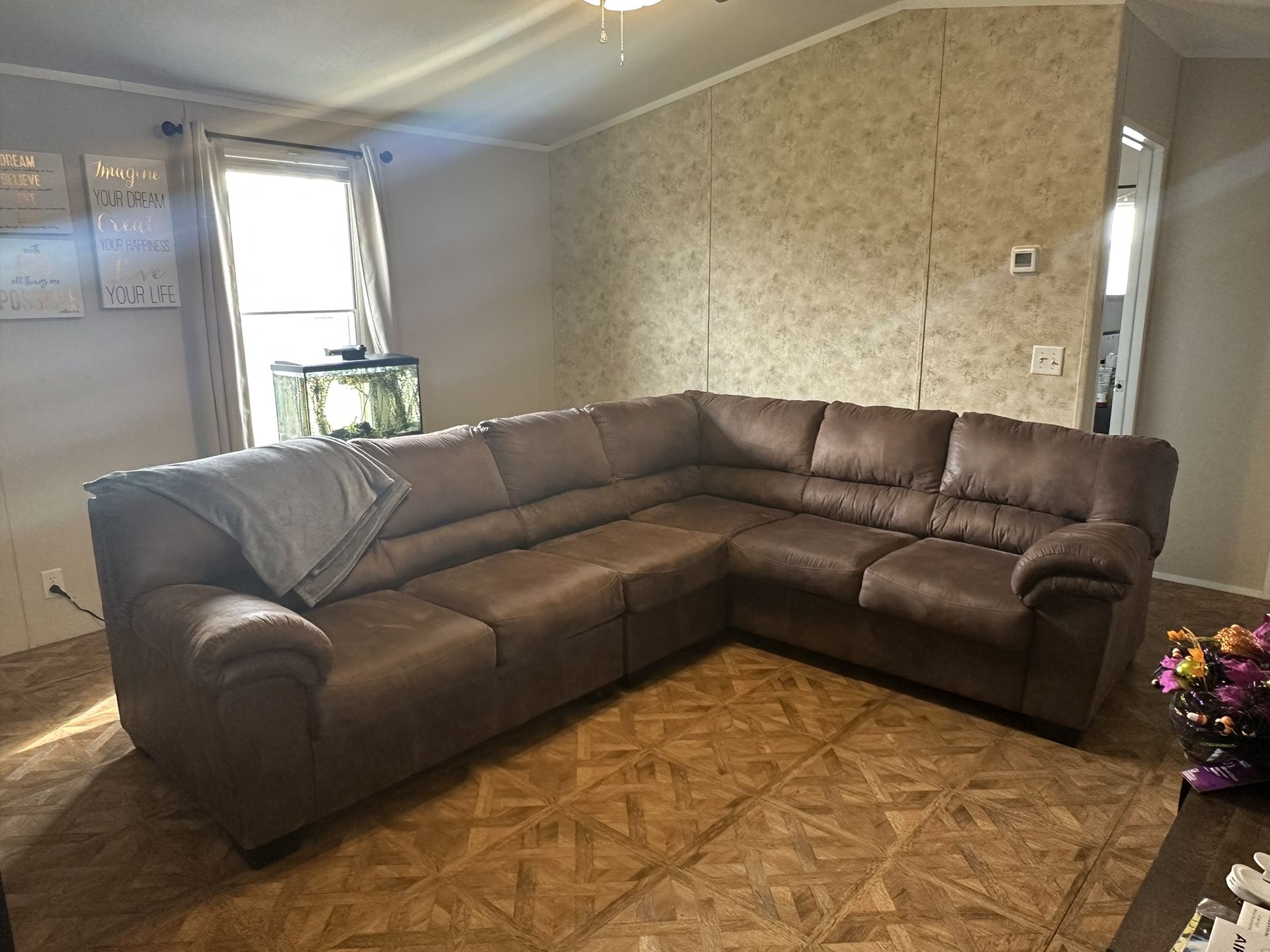 Couches And 40 Inch Tv for Sale in Midland, TX OfferUp