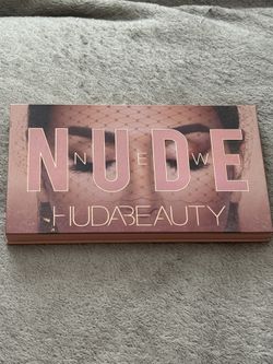 huda beauty eyeshadow palette