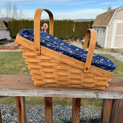 Longaberger 1995 Vegetable Basket With Liner And Protector