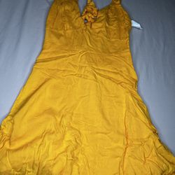 womens yellow mini dress Size M 
