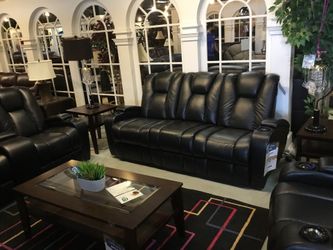 Mollai coffe tables and 2 end tables