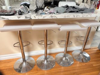 Set of 4 Adjustable Bar Stools