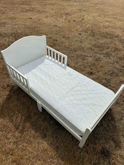 Baby Crib With Mattress