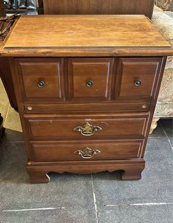 Traditional Wooden Nightstand Warm Honey Brown