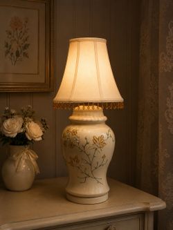 Vintage Floral Ceramic Table Lamp | Cottagecore | French Country