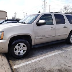 2008 Chevy  Suburban Trade Or Sell