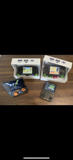 Handheld Arcade With Over 5000 Games