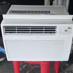 AC de Pared Como Nuevo . 18000BTU 