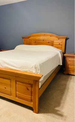 Solid Pine Wood Bed