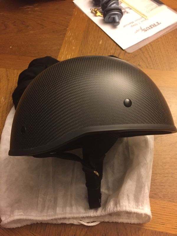 Akoury AK 66 carbon fiber DOT helmet