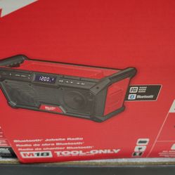 Milwaukee M18 Bluetooth radio