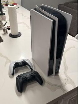 PS5 w/ 2 Controllers & G-Story Monitor