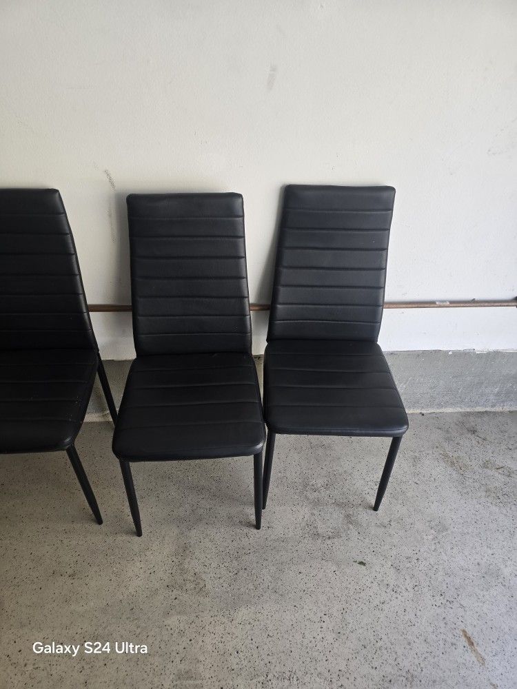 4 Chairs