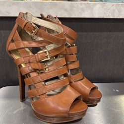 Michael Kors Size 7