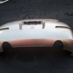 2003-2006 Nissan 350Z Back Bumper With All The Accessories Oem.