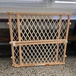 Baby or pet gate 
