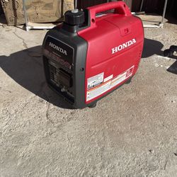 Honda Inverter Generator EU 2200i