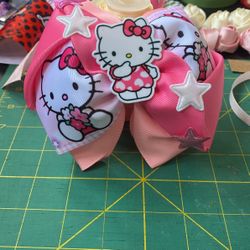 Hello Kitty Bow 
