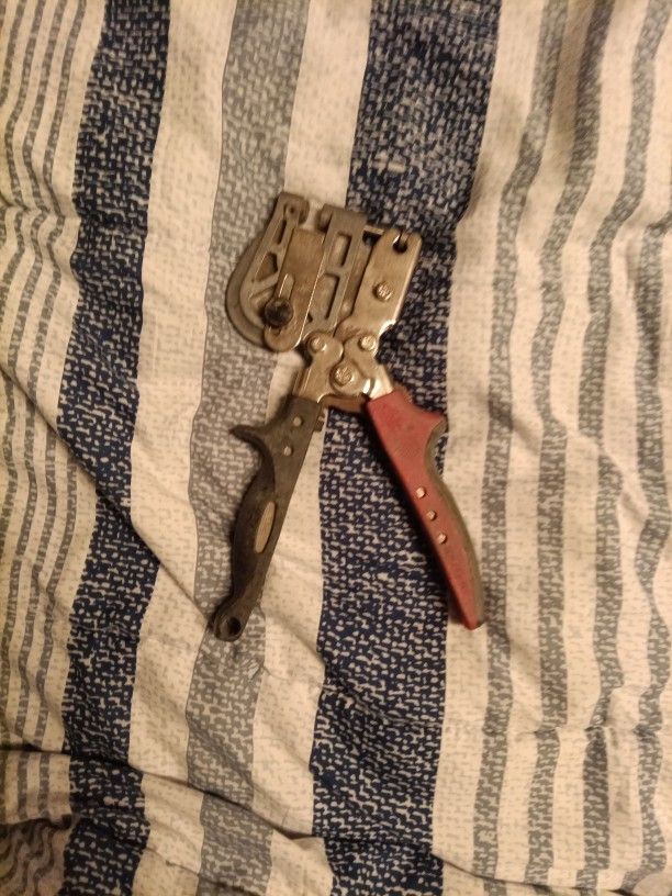 Metal Stud Crimper $95 Or Best Offer