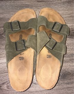 BIRKENSTOCKS 👞
