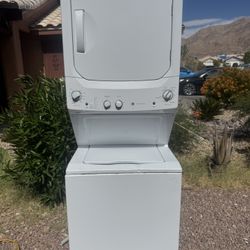 Stackable Washer / Dryer 