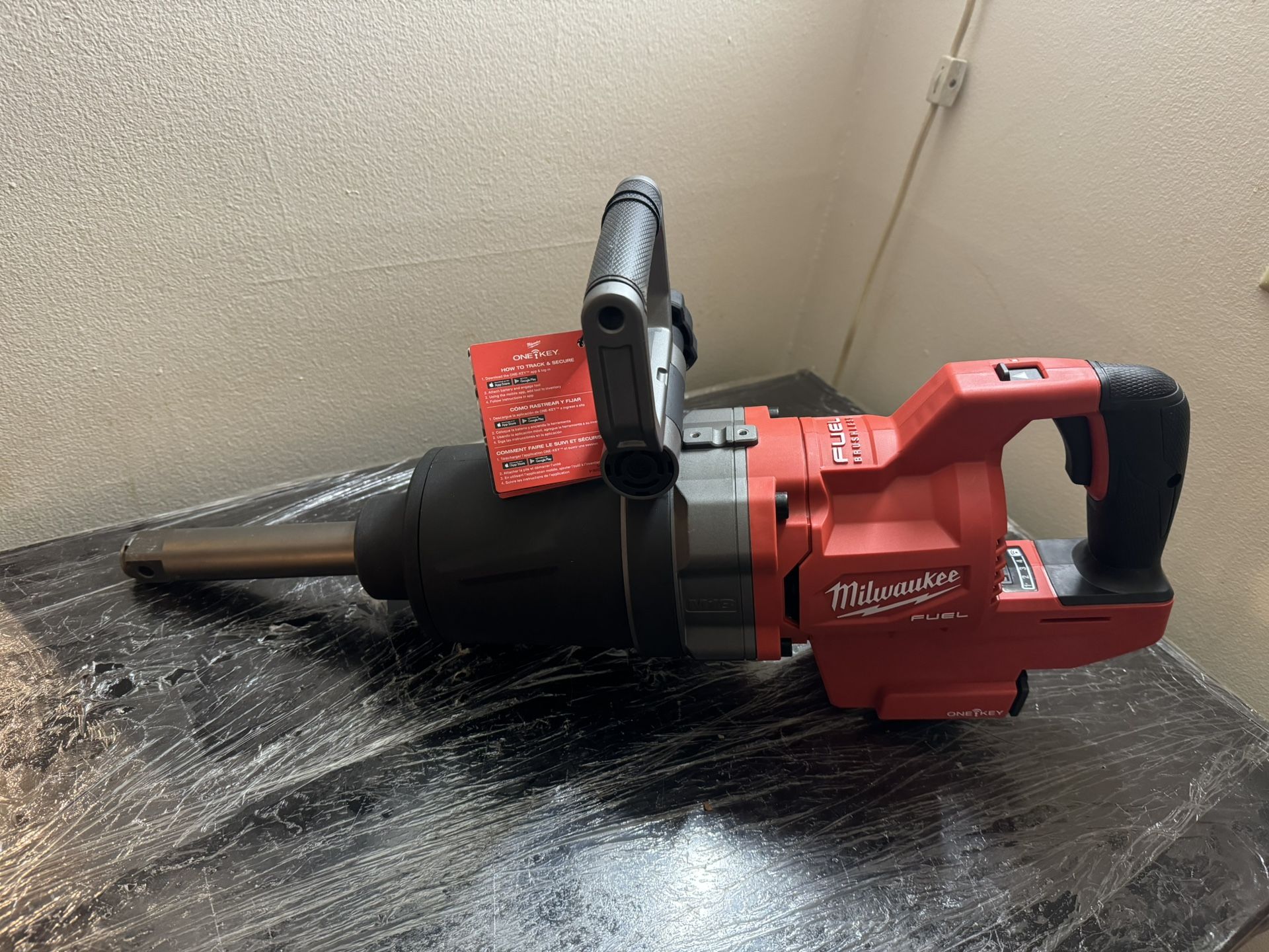 NEW Milwaukee M18 FUEL 18V Brushless 1 in. Impact Wrench Extended Reach D-Handle TOOL ONLY
