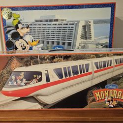Vintage Disneys  Monorail and Contemporary Hotel