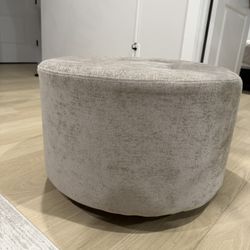 Round Upholstered Ottoman – Great Condition!  - Moving ASAP