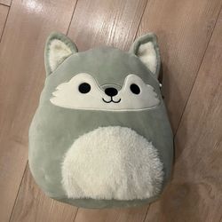 oakley the wolf squishmallow 