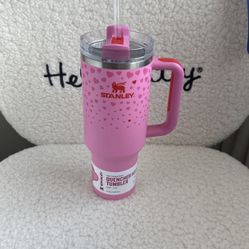 Stanley  Quencher H2.0 Flowstate™ 40-Ounce Tumbler Stanley Valentine’s 2025 