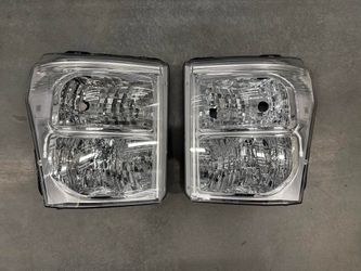 Headlights For 2011 To 2016 Ford Super Duty F-250/ F-350/ F-450/ F-550 Chrome Housing Clear Corners